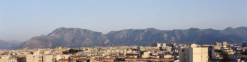 Sky Sleeping Bed and Breakfast Palermo 3*,